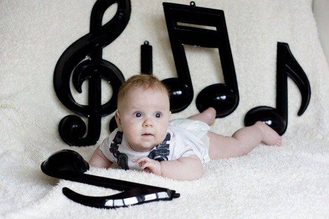 Песенки для малышей до 1 года: развивающая музыка для детей, какая подойдет
