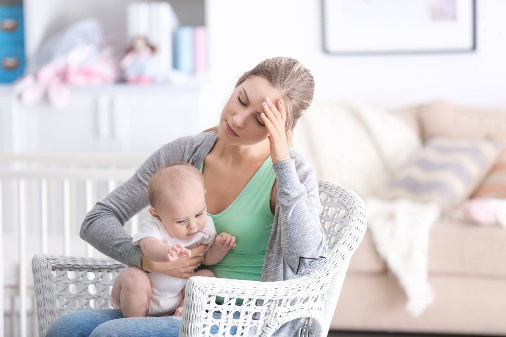 Депрессия после родов: причины и как справиться