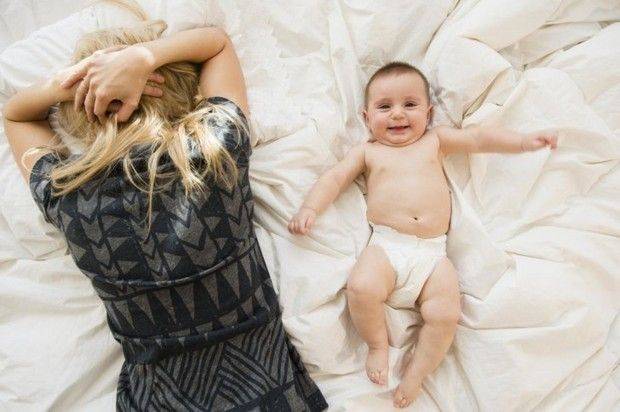 Сон ребенка рядом с матерью и развитие мозга. проблемы со сном у ребенка до года