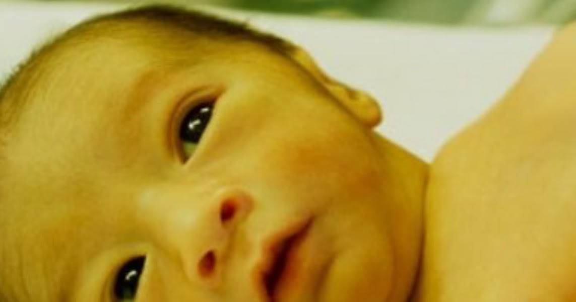 Желтуха у новорожденных: причины, симптомы, лечение