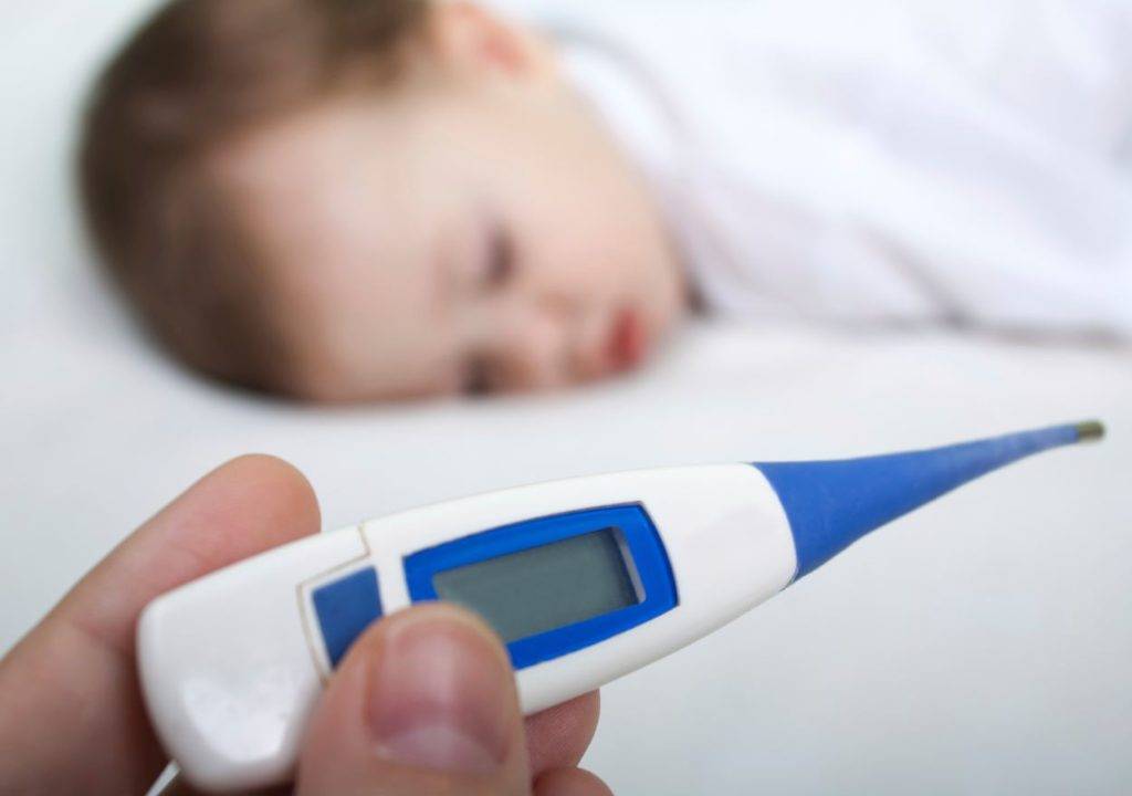 ➤ почему держится пониженная температура у ребенка после орви?