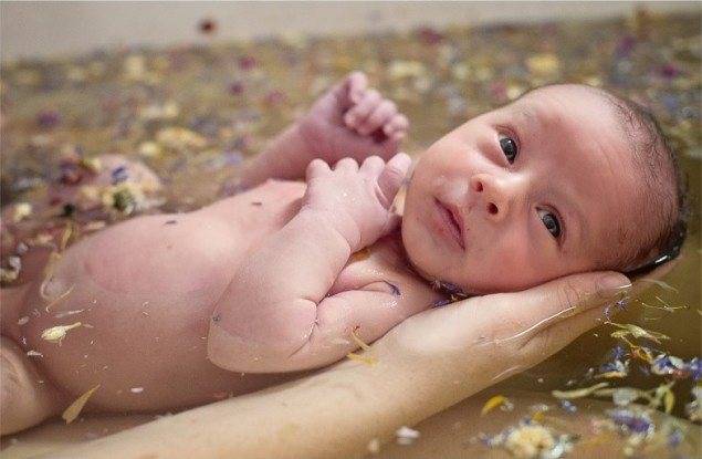 Купание ребёнка в травах – травы для купания ребенка