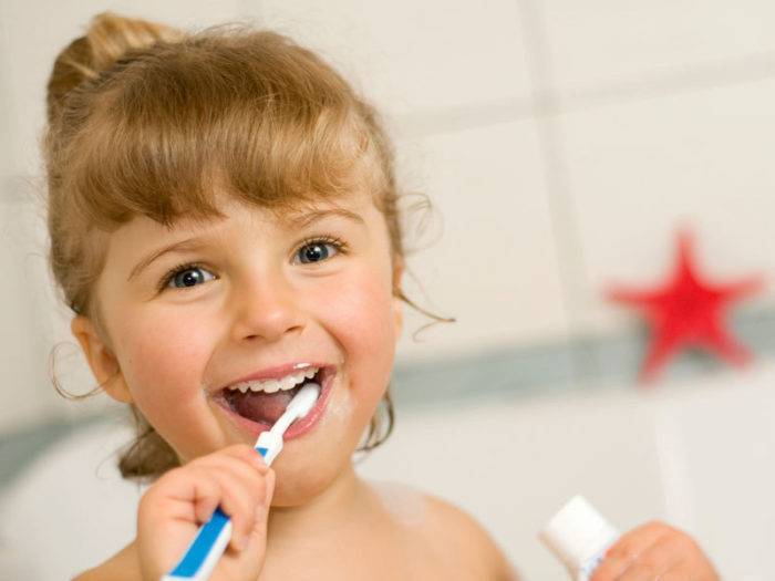 Смена молочных зубов у детей - когда выпадают молочные зубы? что делать родителям при смене зубов?