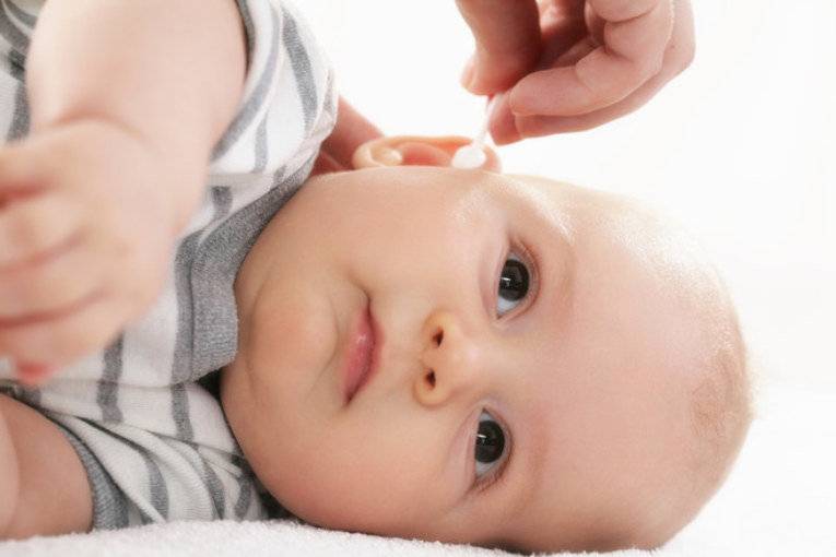 Правильный уход за ушами новорожденного ребенка