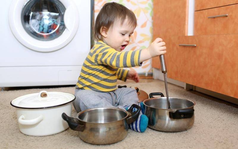 Ребенок на кухне: как обеспечить безопасность. как сделать кухню безопасной для детей