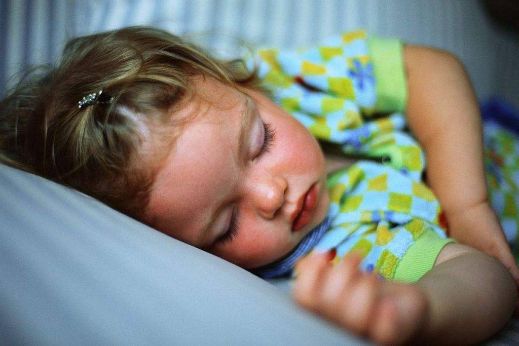 Беспокойный сон у ребенка