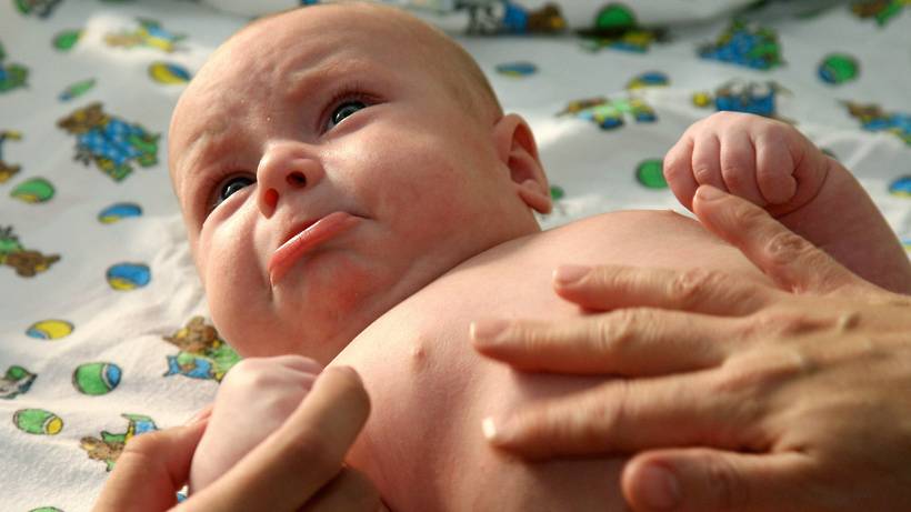 Крик новорожденного ребенка: почему ребенок кричит при рождении