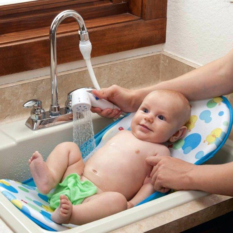 Как купать ребенка новорожденного