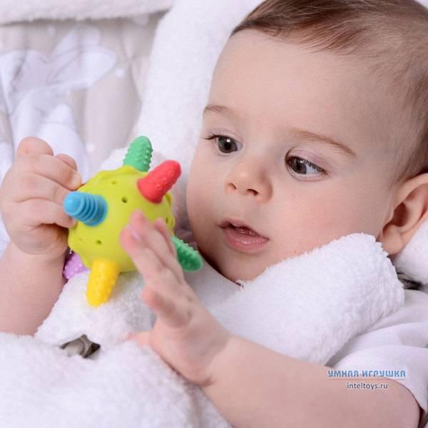 Погремушка своими руками — как делается детская игрушка из различных материалов (90 фото-идей)