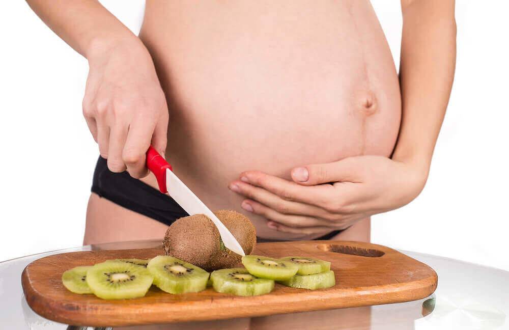 Можно ли проводить кт при беременности на ранних сроках и есть ли риск облучения плода