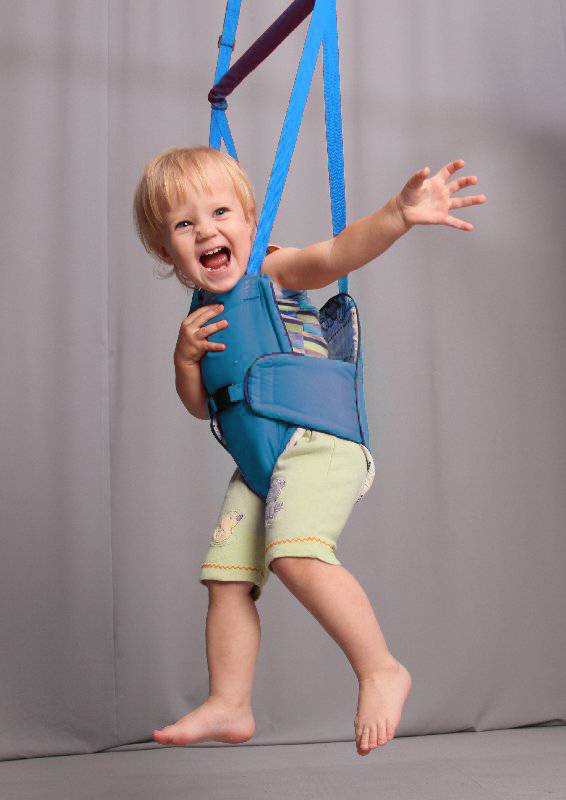 Детские прыгунки: с какого возраста можно использовать. ЗА и ПРОТИВ прыгунков