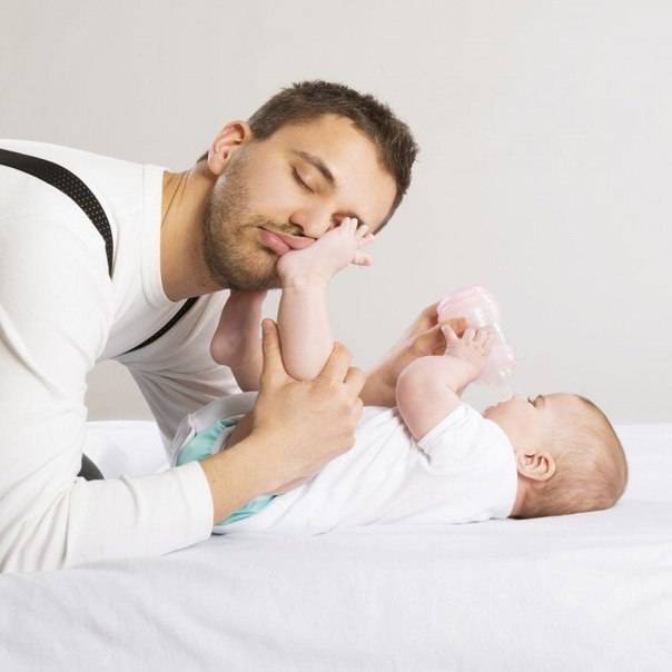 Воспитание ребенка - как привлечь мужа к уходу за грудничком