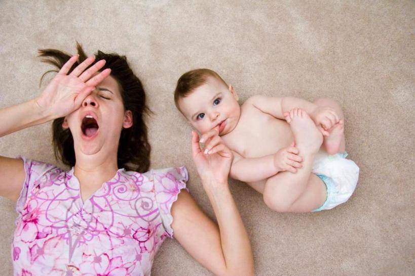 10 трудностей, ожидающих молодую маму после родов