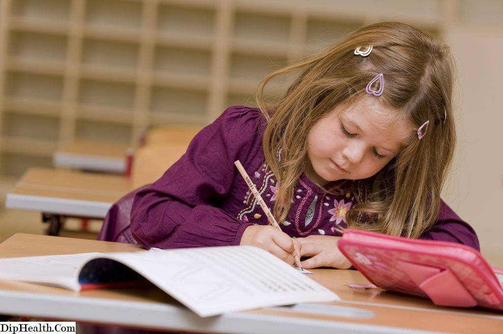 Как научить ребенка писать: когда начинать и какими методами обучать детей письму