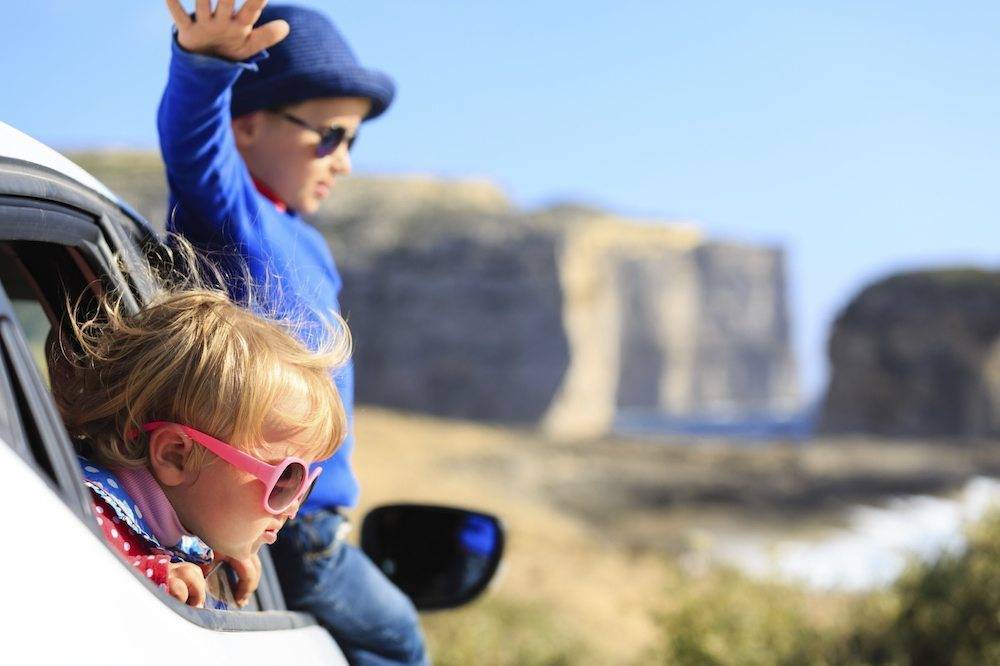 Путешествуем с детьми на машине – что важно знать