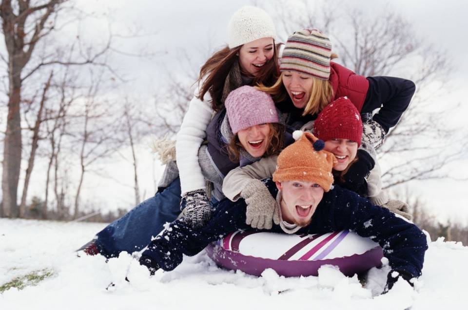 Новогодние каникулы с детьми: как весело и с пользой провести время