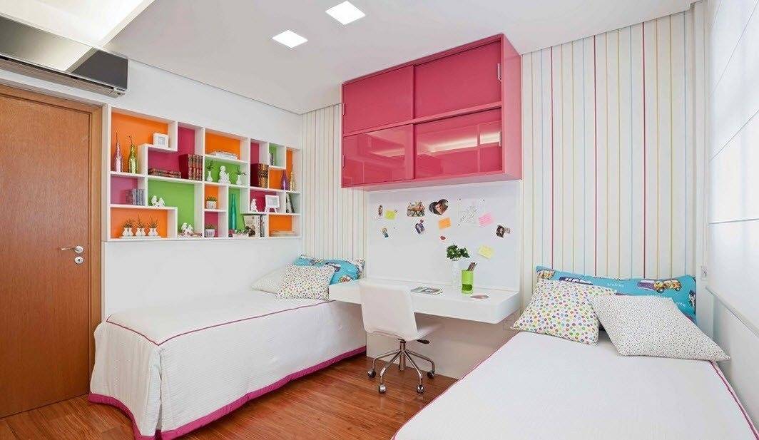 Детская комната для двух девочек - реальные интерьеры (45 фото)