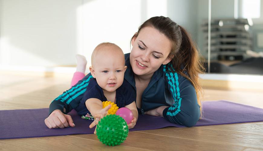 Фитнес для начинающих в домашних условиях: основы тренировок, видео, правила