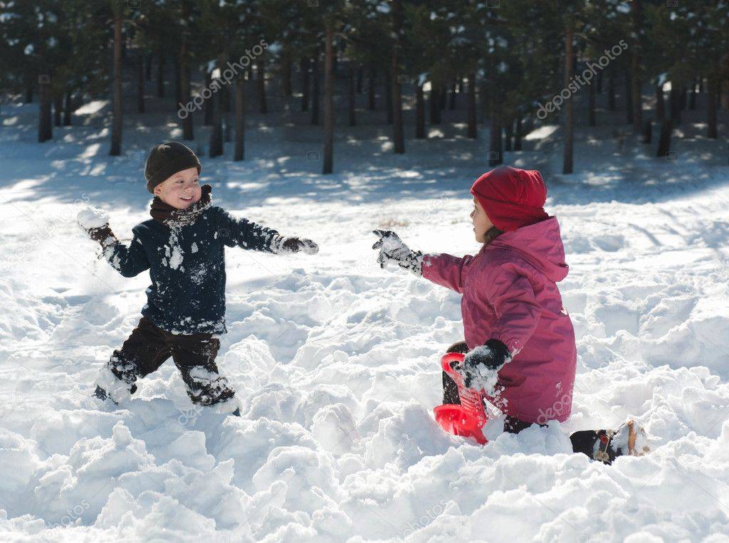 Веселый сценарий зимних игр на улице для детей любого возраста