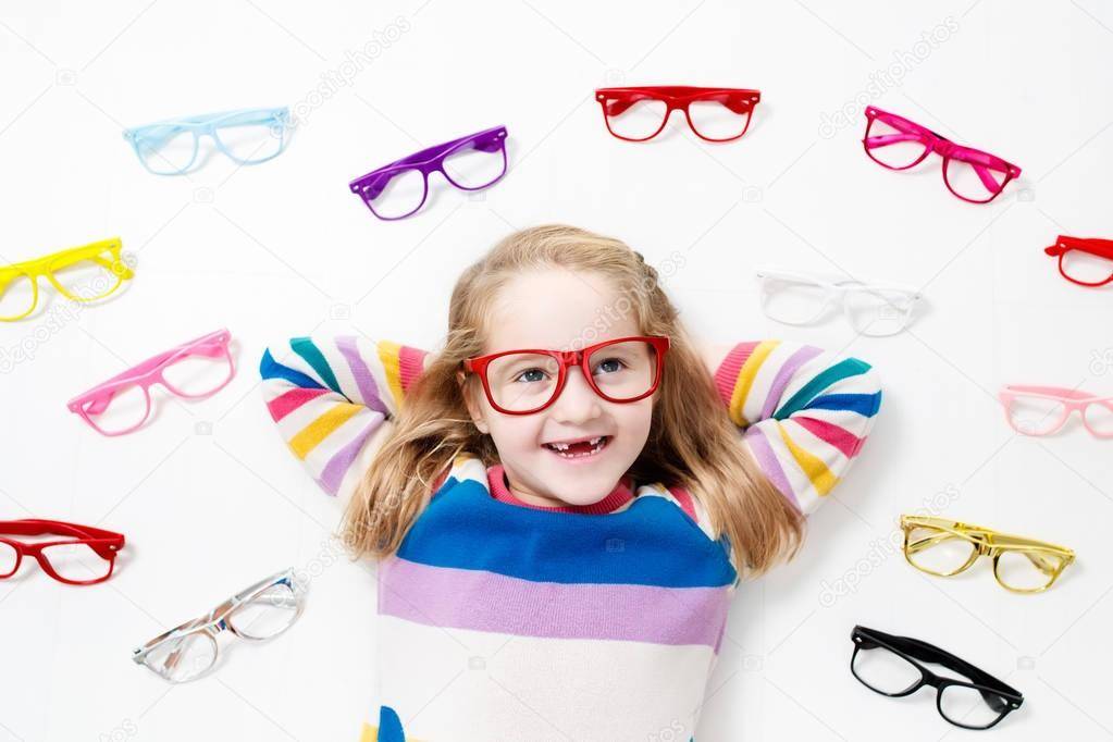 Как выбрать ребенку очки: для коррекции, компьютерные, тренажеры, оправа, линзы, дизайн