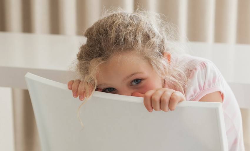 Застенчивый малыш: как помочь ребенку преодолеть стеснение?