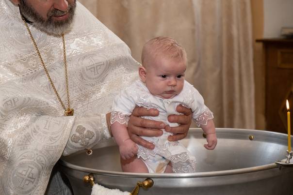 Крестить или нет ребенка: разногласие в семье