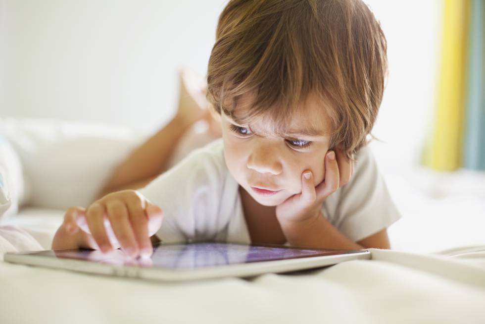 Как отучить ребенка от планшета без истерик