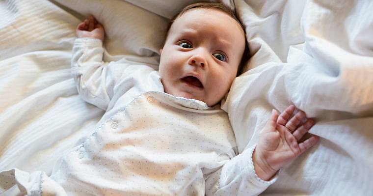 В защиту пеленания: о развитии осязания у малыша - новорожденный. ребенок до года