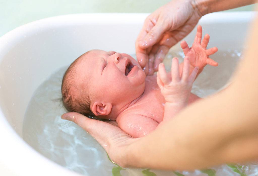 Можно ли купать ребенка после прививки | главный перинатальный - всё про беременность и роды