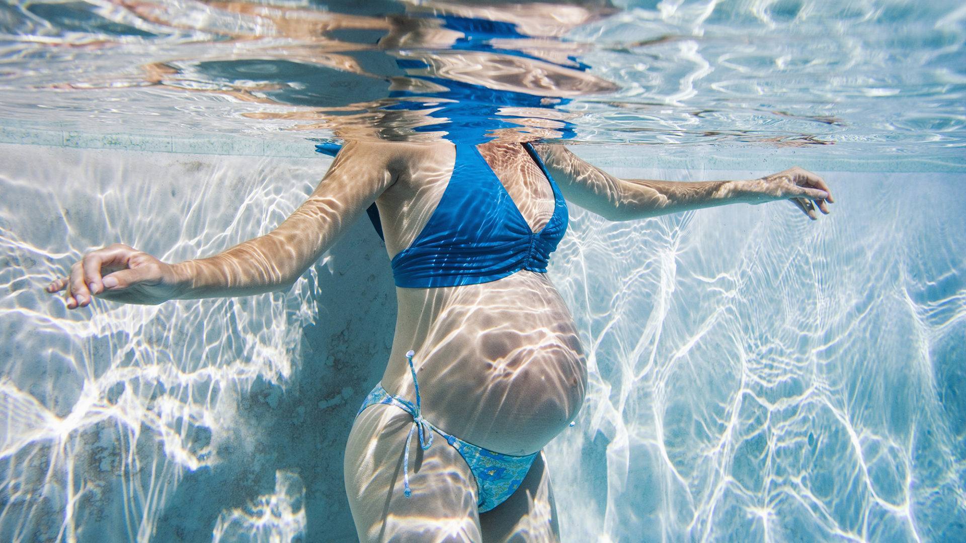 Можно беременным ходить в бассейн? плавание во время беременности – польза или вред?