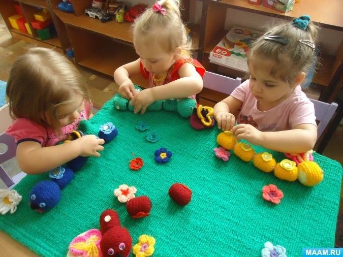 Игры с детьми 3-4 лет дома: развивающие, подвижные, чем занять ребенка (видео)