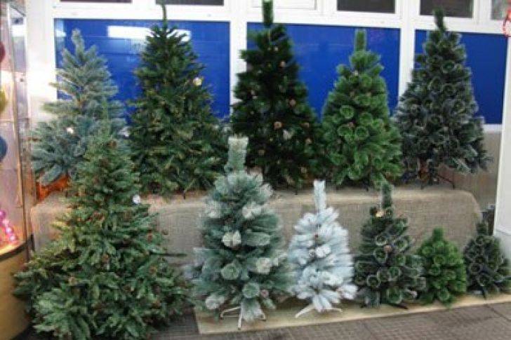 Рекомендации при выборе новогодней елки: живую или искусственную