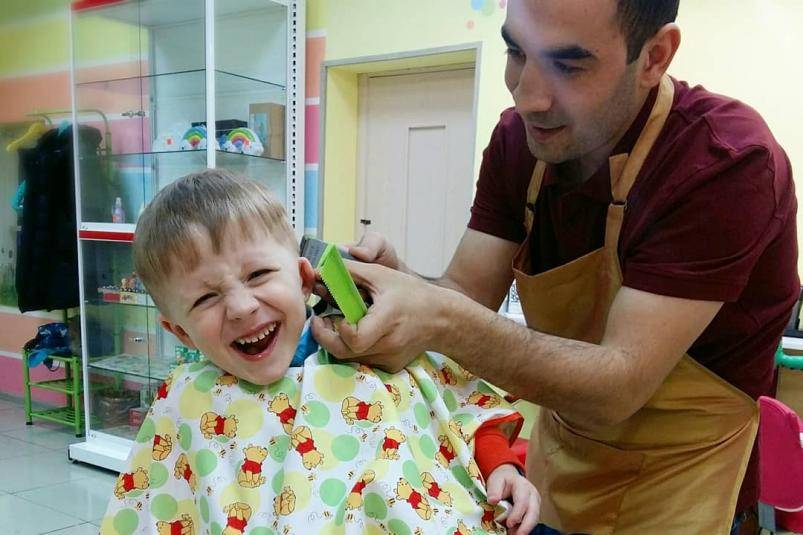 Как подстричь мужчину, ребенка в домашних условиях: пошаговая инструкция для начинающих